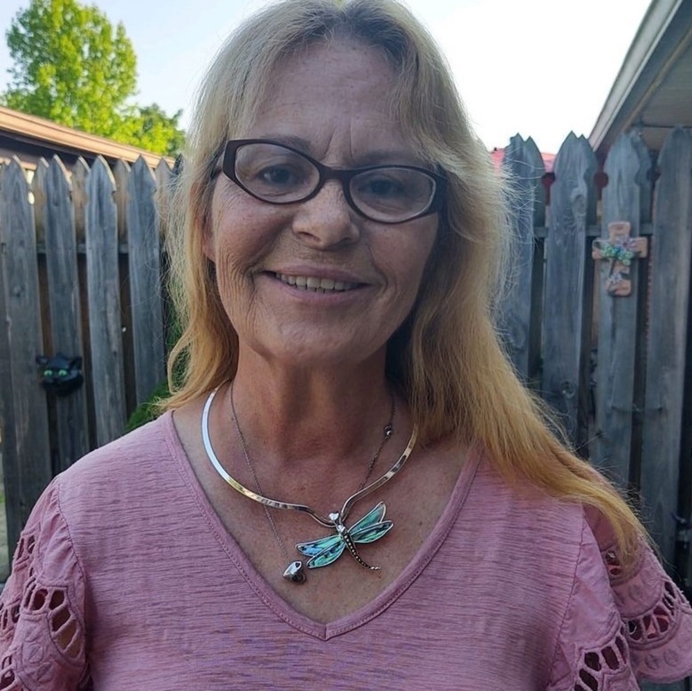 Meet your Posher, Sandi